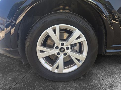 Used 2025 Audi Q5 2.0T w/ Convenience Package AWD/4WD image 9