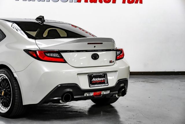 Used 2022 Toyota GR86 Premium w/ ALL Weather Mat Package (TMS) RWD image 15