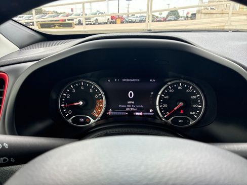 Used 2022 Jeep Renegade Trailhawk AWD/4WD image 28