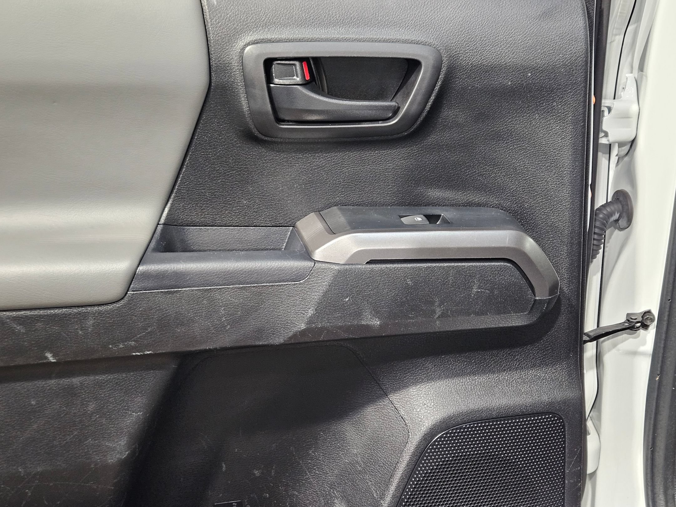 Used 2023 Toyota Tacoma SR5 RWD image 24
