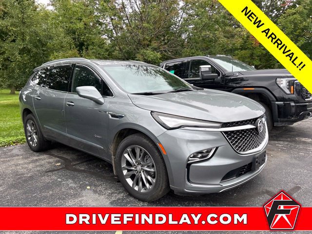 Used 2023 Buick Enclave Avenir w/ Avenir Technology Package AWD/4WD image 3