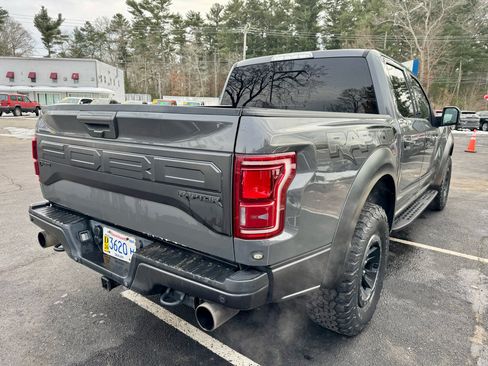 Used 2018 Ford F150 Raptor w/ Equipment Group 802A Luxury image 9