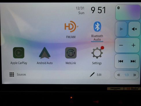 Used 2015 Alfa Romeo 4C Base w/ Leather Interior Group image 20