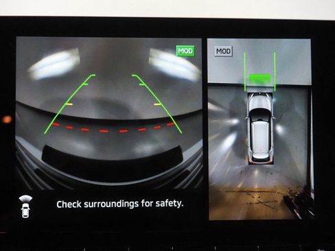 Used 2025 Mitsubishi Outlander SEL image 38