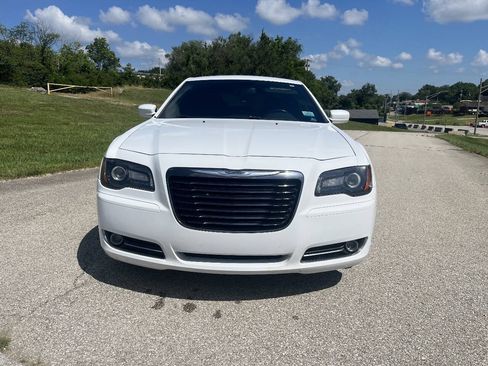 Used 2014 Chrysler 300 S AWD/4WD image 2