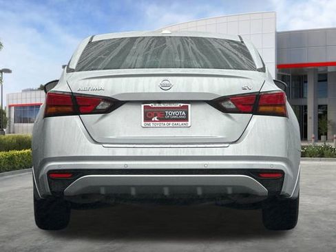 Used 2021 Nissan Altima 2.5 SV image 5