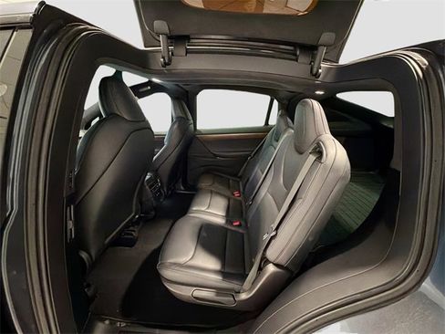 Used 2020 Tesla Model X Long Range image 20