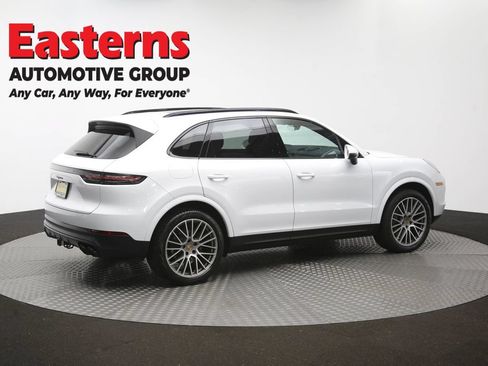 Used 2023 Porsche Cayenne Platinum Edition AWD/4WD image 50