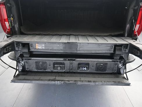 Used 2023 GMC Sierra 2500 Denali w/ Denali Black Diamond Edition AWD/4WD image 60