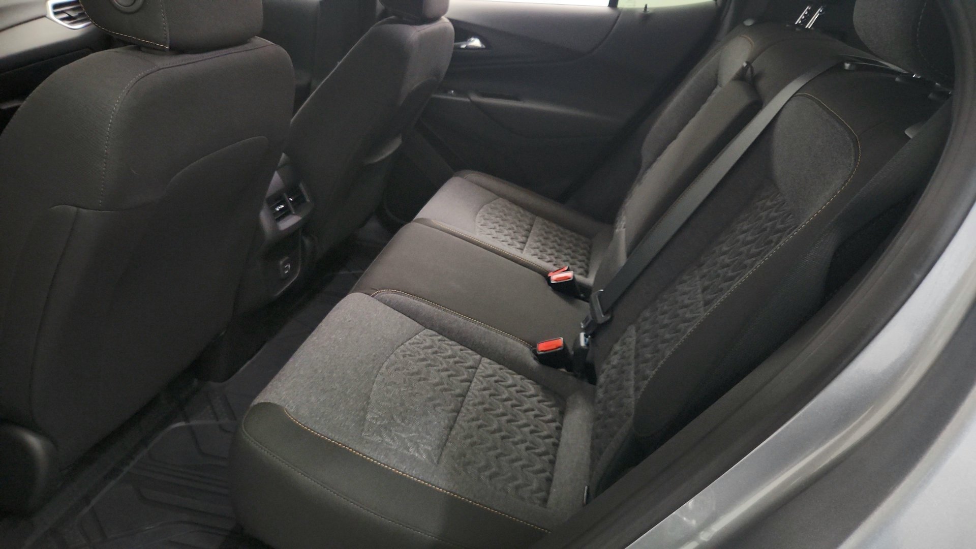 Used 2024 Chevrolet Equinox LT w/ LPO, Floor Liner Package AWD/4WD image 24