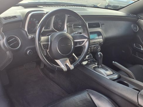 Used 2011 Chevrolet Camaro LT RWD image 3