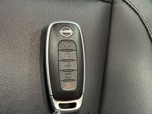 Used 2025 Nissan Murano SL AWD/4WD image 21