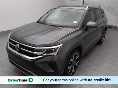 Used 2022 Volkswagen Taos SEL image 1