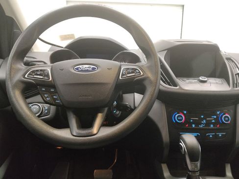 Used 2018 Ford Escape SE w/ SE Sync 3 Package AWD/4WD image 22