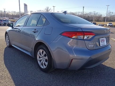 Used 2023 Toyota Corolla LE image 5