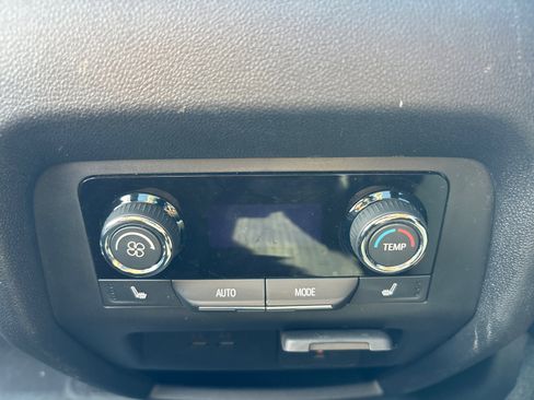 Used 2026 Chevrolet Traverse High Country w/ LPO, Floor Liner Package AWD/4WD image 31