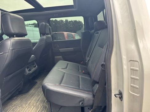 Used 2024 Ford F250 Lariat w/ Lariat Ultimate Package AWD/4WD image 9