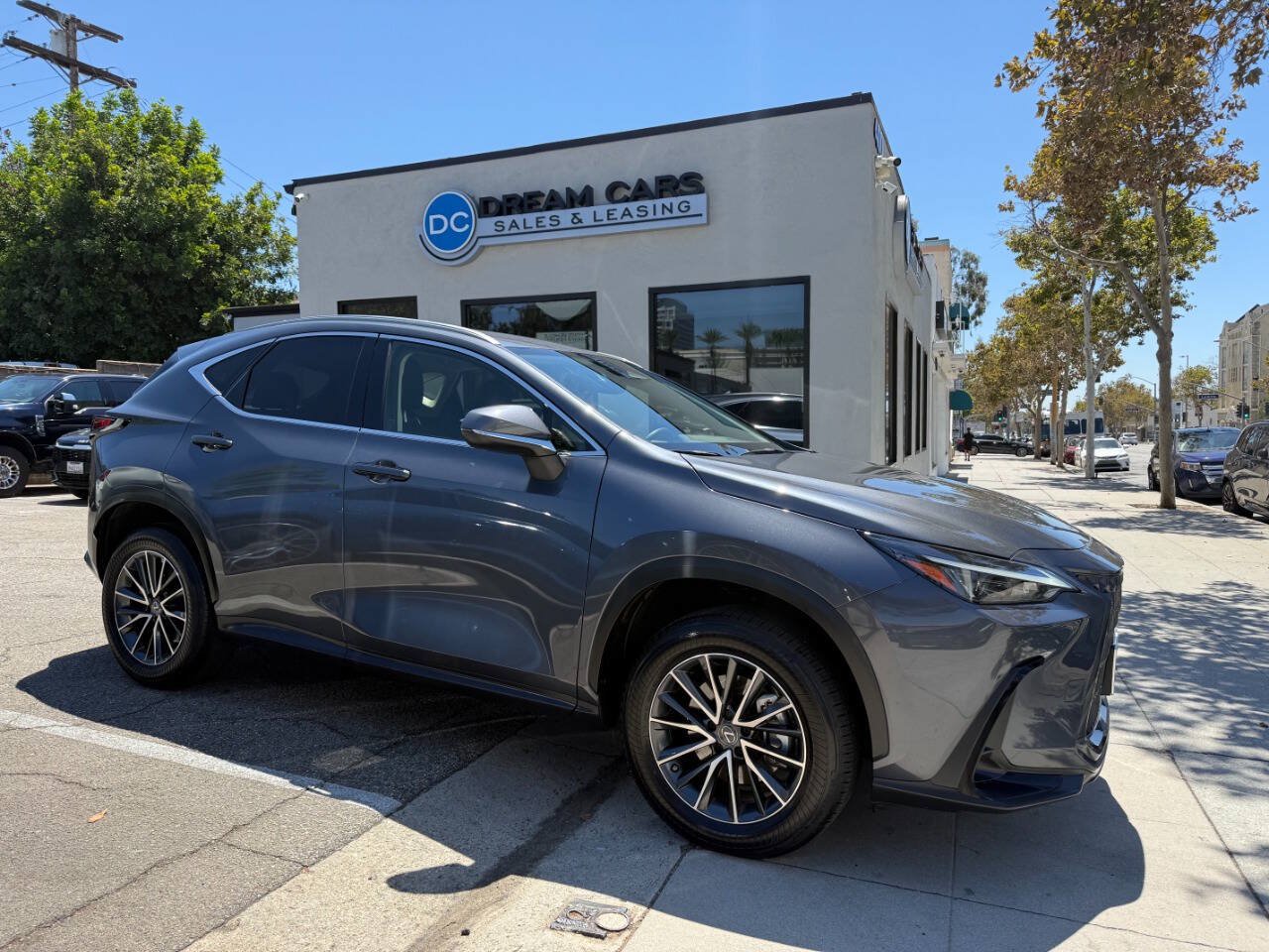 Used 2023 Lexus NX 250 FWD image 1