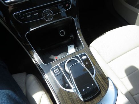 Used 2018 Mercedes-Benz C 300 4MATIC Sedan image 23