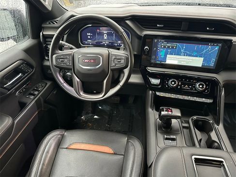 Used 2022 GMC Sierra 1500 AT4 w/ AT4 Premium Package image 18