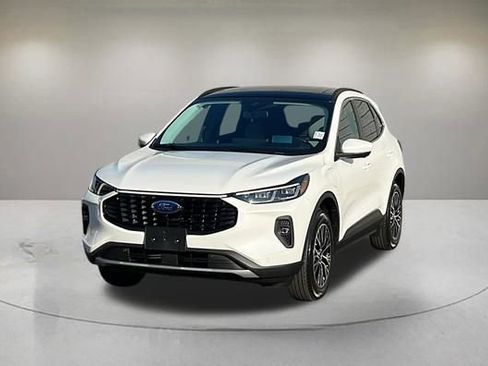 New 2025 Ford Escape SE w/ PHEV Premium Package image 3