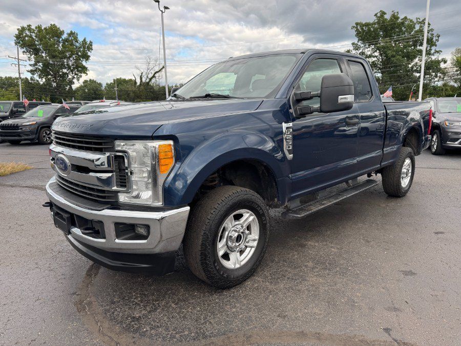 Used 2017 Ford F250 XLT w/ XLT Value Package AWD/4WD image 1