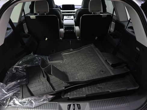 New 2026 Lincoln Aviator Reserve AWD/4WD image 19
