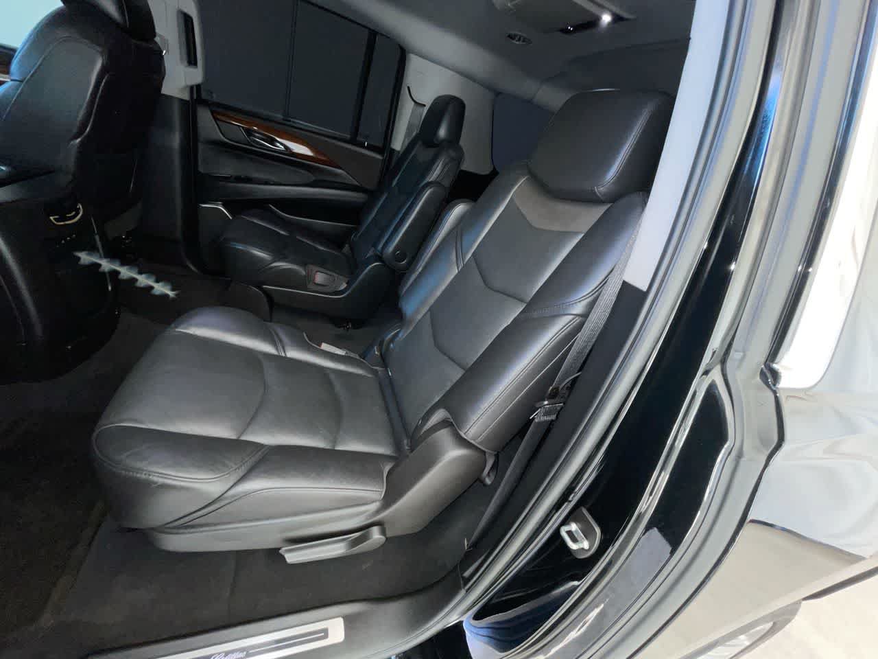 Used 2018 Cadillac Escalade ESV Premium Luxury AWD/4WD image 23