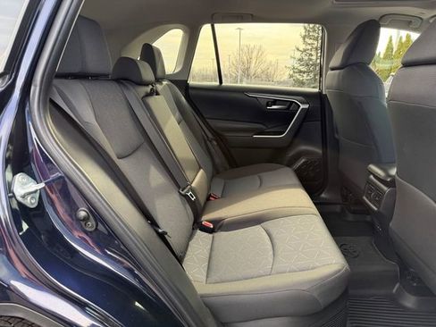 Certified 2024 Toyota Tacoma SR image 17