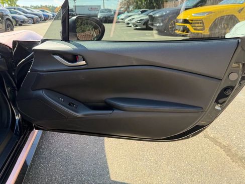 Used 2023 MAZDA MX-5 Miata Sport image 21