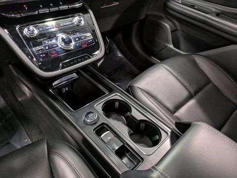 Certified 2022 Lincoln Corsair AWD w/ Equipment Group 101A image 13