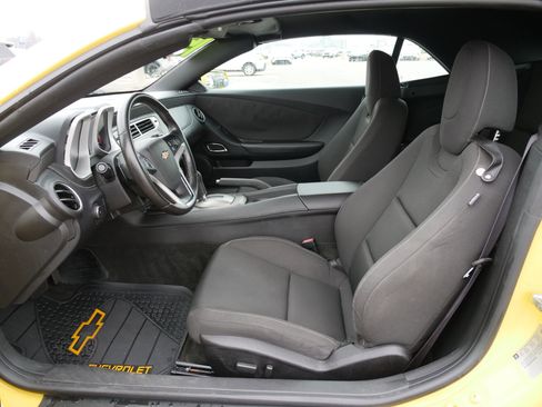 Used 2015 Chevrolet Camaro LT image 16