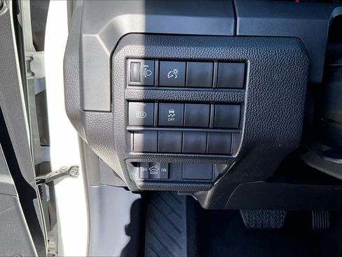 Used 2024 Toyota Tacoma SR image 30