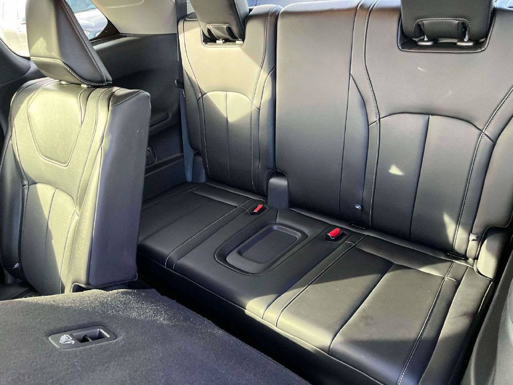 Used 2023 INFINITI QX60 Sensory w/ Vision Package AWD/4WD image 7