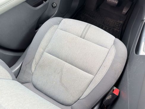 Used 2019 Chevrolet Blazer LT FWD image 29