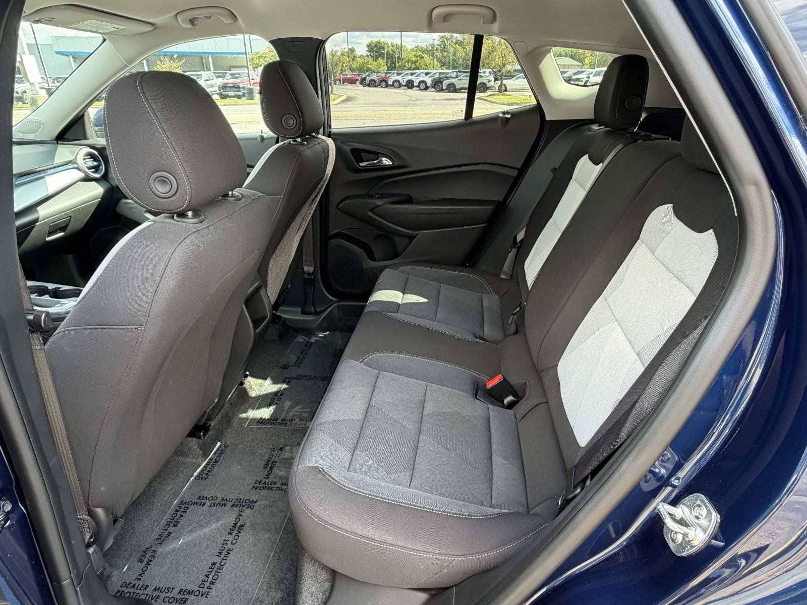 Used 2024 Chevrolet Trax LS w/ LS Convenience Package FWD image 24
