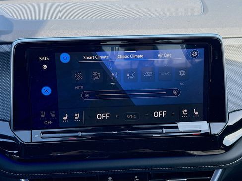 New 2026 Volkswagen Atlas Cross Sport SEL R-Line image 15