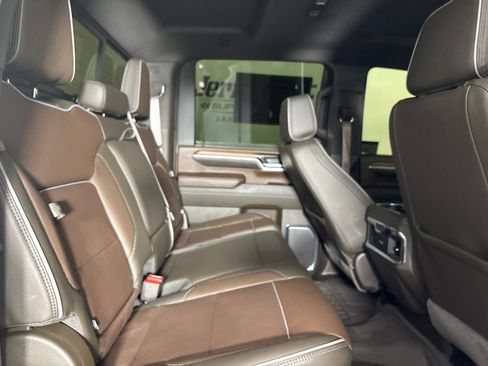 Used 2024 GMC Sierra 2500 Denali w/ Denali Reserve Package AWD/4WD image 21