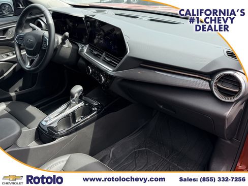 Used 2024 Chevrolet Trax ACTIV w/ Sunroof Package FWD image 7