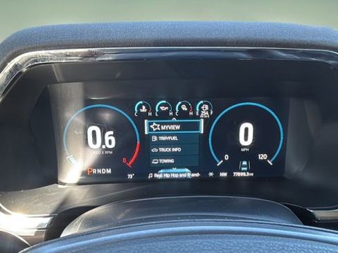 Used 2023 Ford F150 Lariat w/ Trailer Tow Package image 15