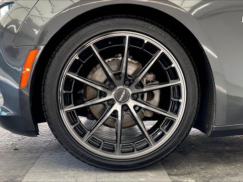 Used 2016 Chevrolet Camaro LT RWD image 8