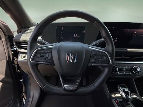 Used 2024 Buick Envista Preferred w/ Convenience I Package image 12