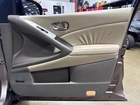 Used 2010 Nissan Murano SL w/ Leather Pkg AWD/4WD image 16