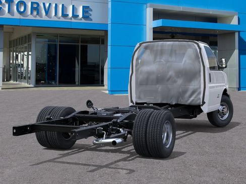 New 2025 Chevrolet Express 4500 w/ Power Convenience Package RWD image 4
