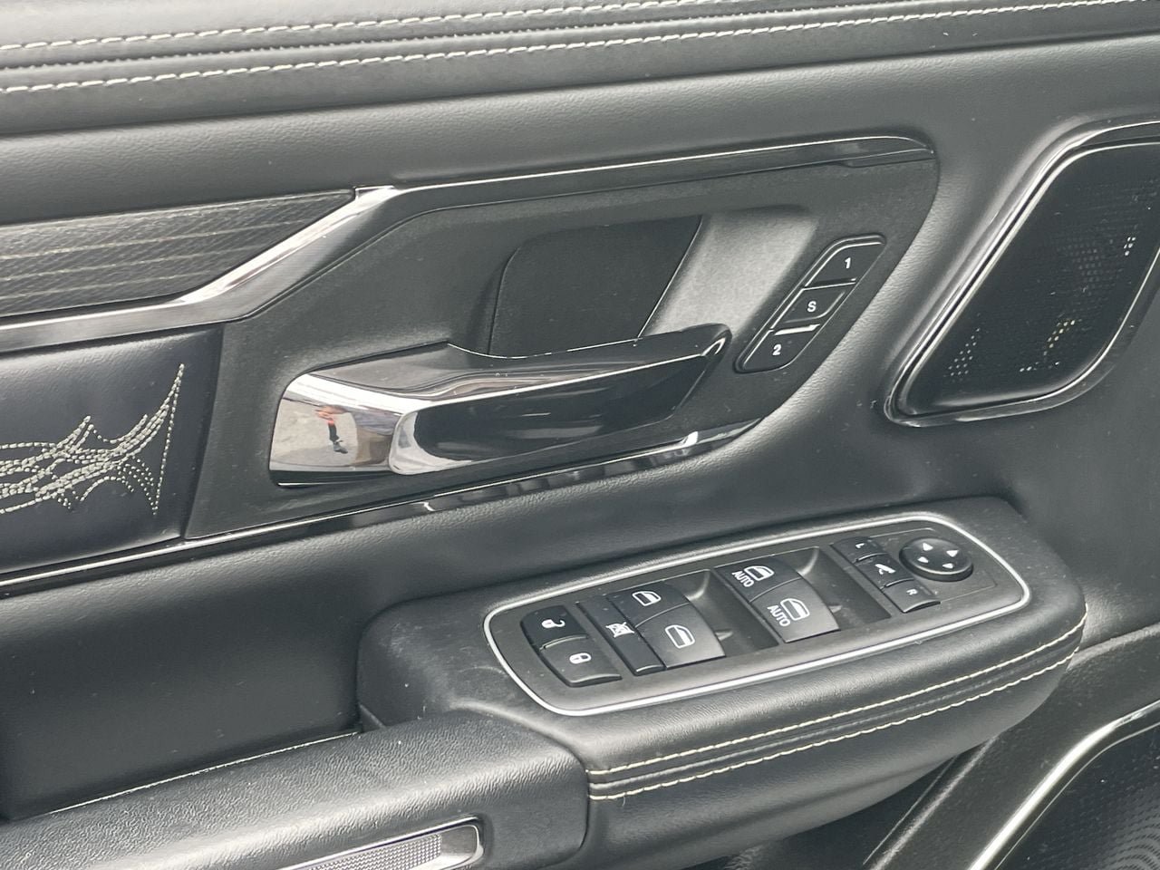 Used 2022 RAM 1500 Limited AWD/4WD image 29