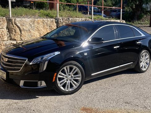 Used 2019 Cadillac XTS Luxury FWD image 1