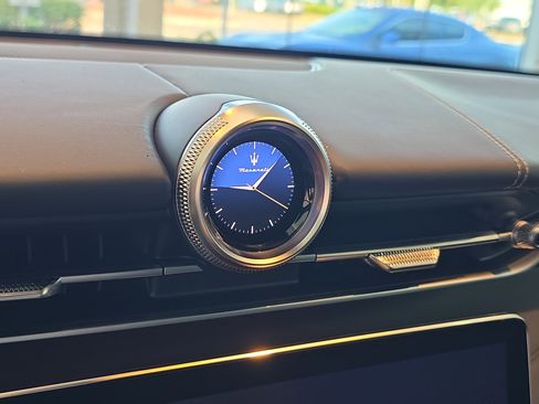 New 2025 Maserati Grecale Modena image 24