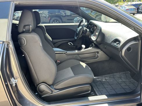 Certified 2022 Dodge Challenger R/T Scat Pack RWD image 9