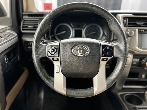 Used 2017 Toyota 4Runner SR5 image 29