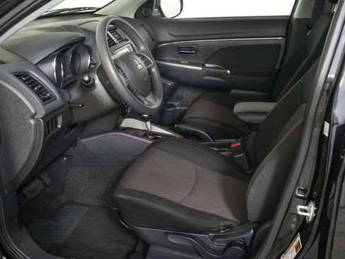 Used 2019 Mitsubishi Outlander Sport ES FWD image 11